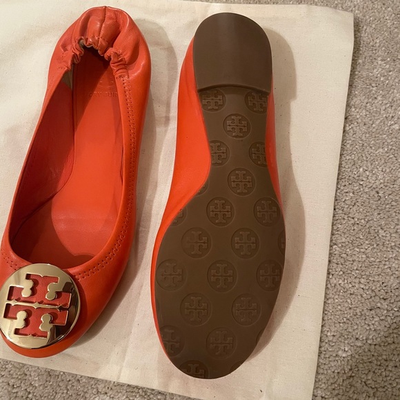 Tory Burch orange ballet flats - Picture 2 of 3